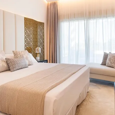 Dionis Boutique & Hotel