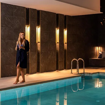 Dionis Boutique & 4*