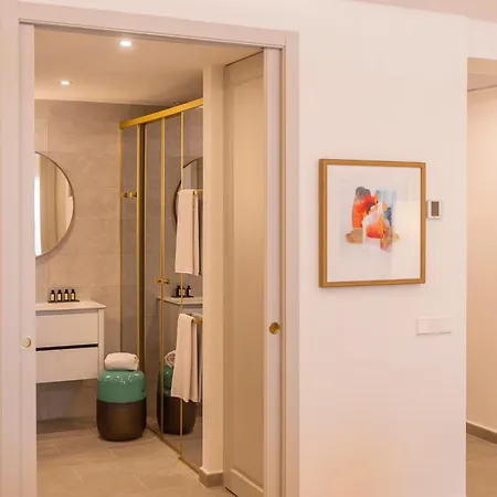 Dionis Boutique & Hotel 4*
