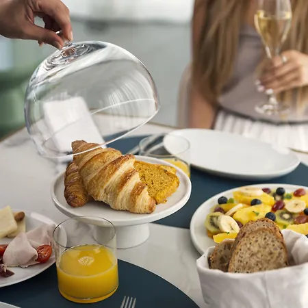 ホテル Dionis Boutique & 4*