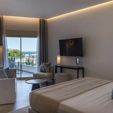 Dionis Boutique & 4*