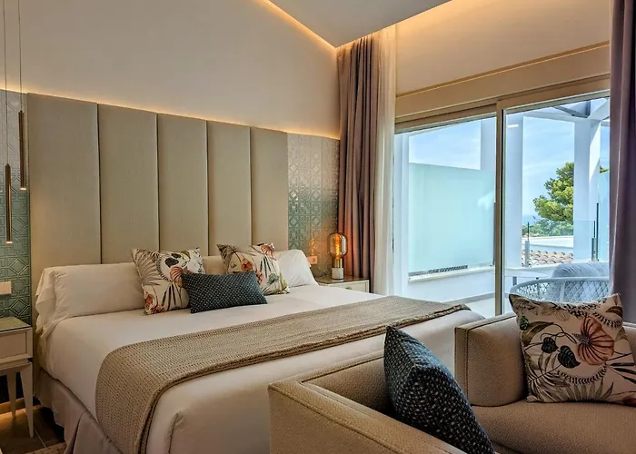 Szálloda Dionis Boutique & 4*
