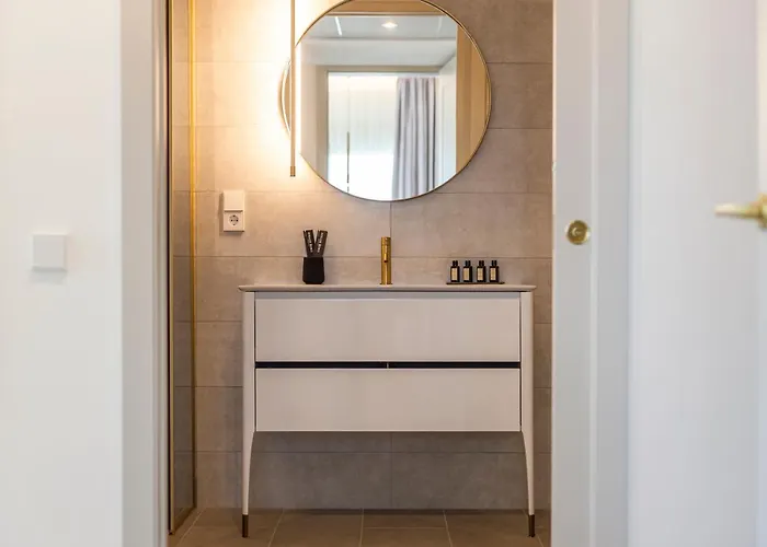 Dionis Boutique & 4*